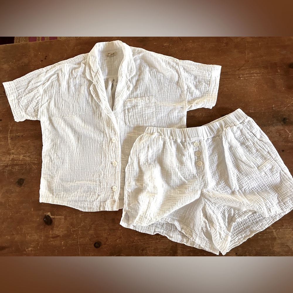 Madewell Lightestspun white summer-weight double gauze cotton pajama set.